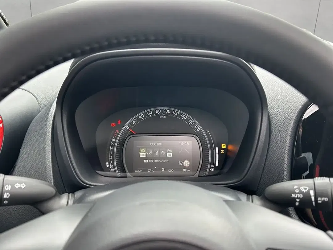 Toyota Aygo X CVT Air Teamplayer - Thumbnail 10