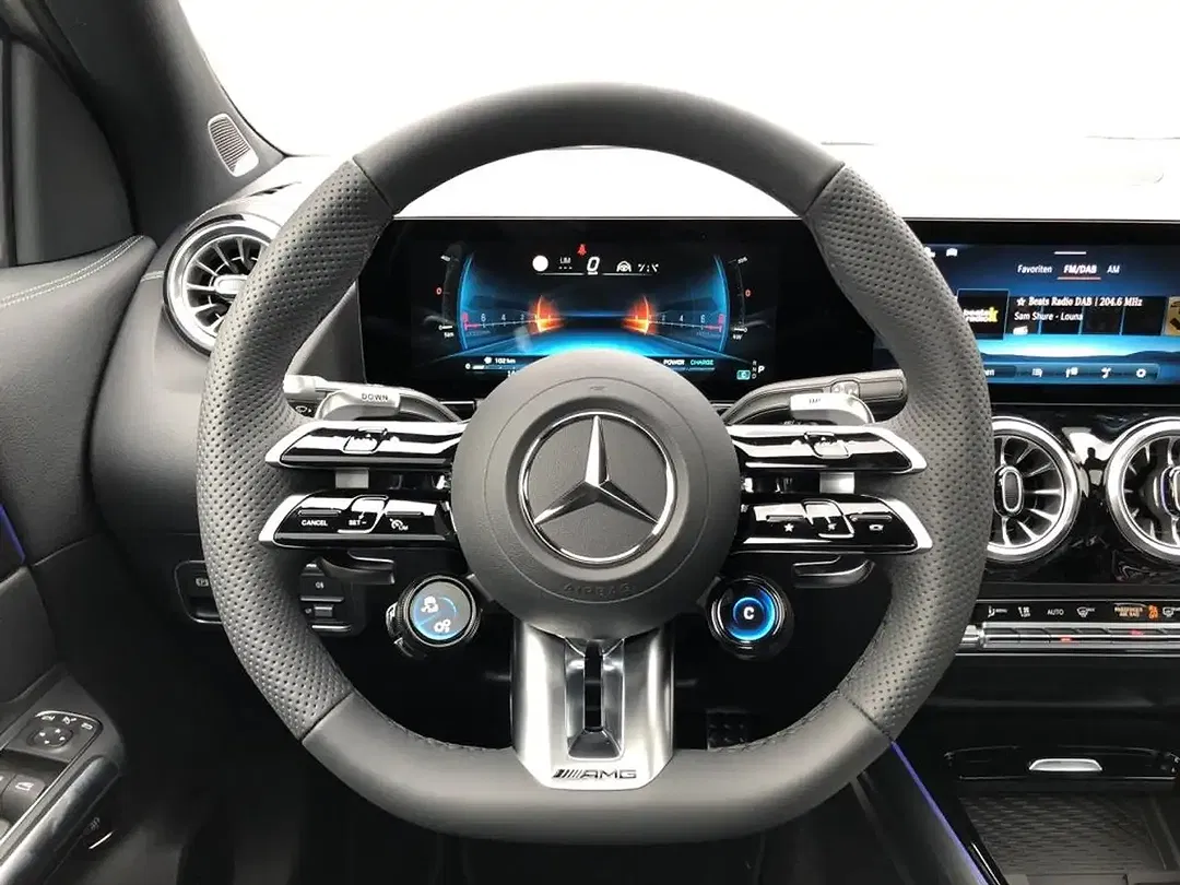 Mercedes-Benz GLA 35 AMG 4MATIC MBUX Burmester Night - Thumbnail 10