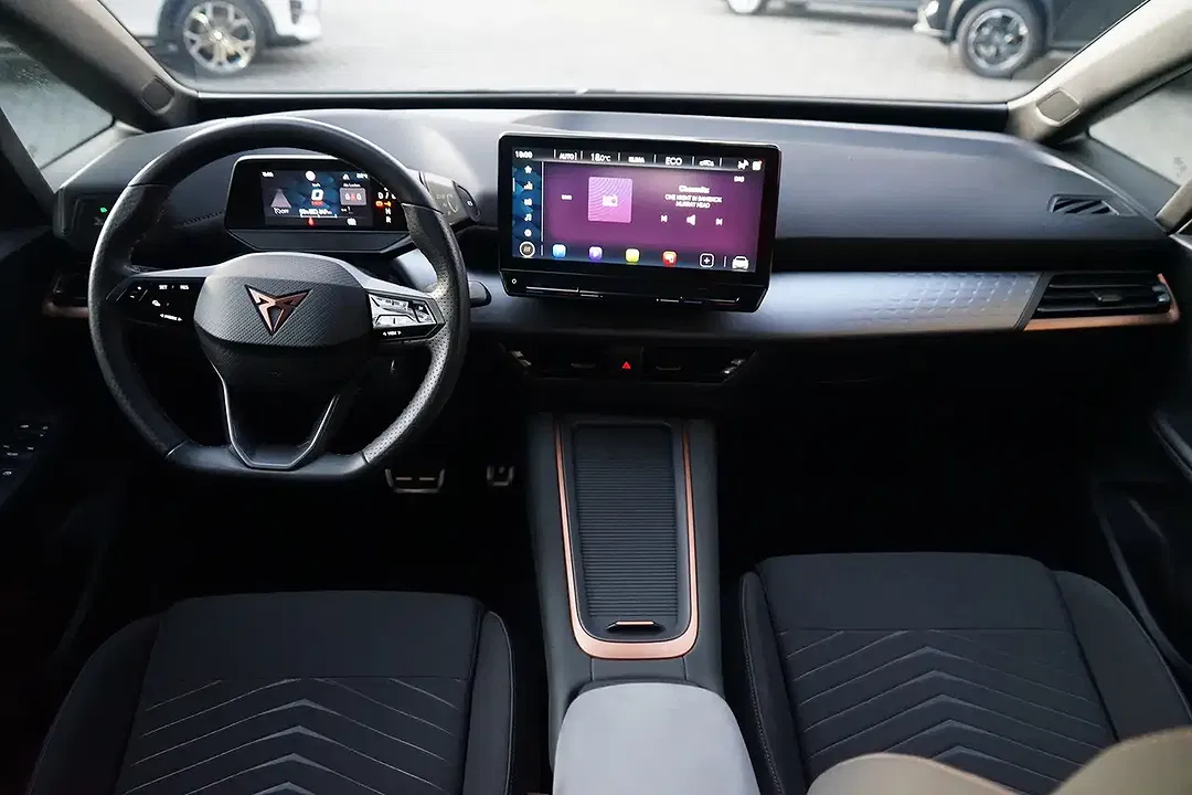 CUPRA Born - Thumbnail 8