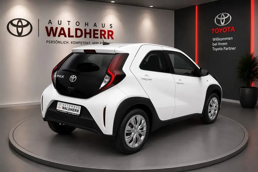 Toyota Aygo X Business Edition - Thumbnail 5