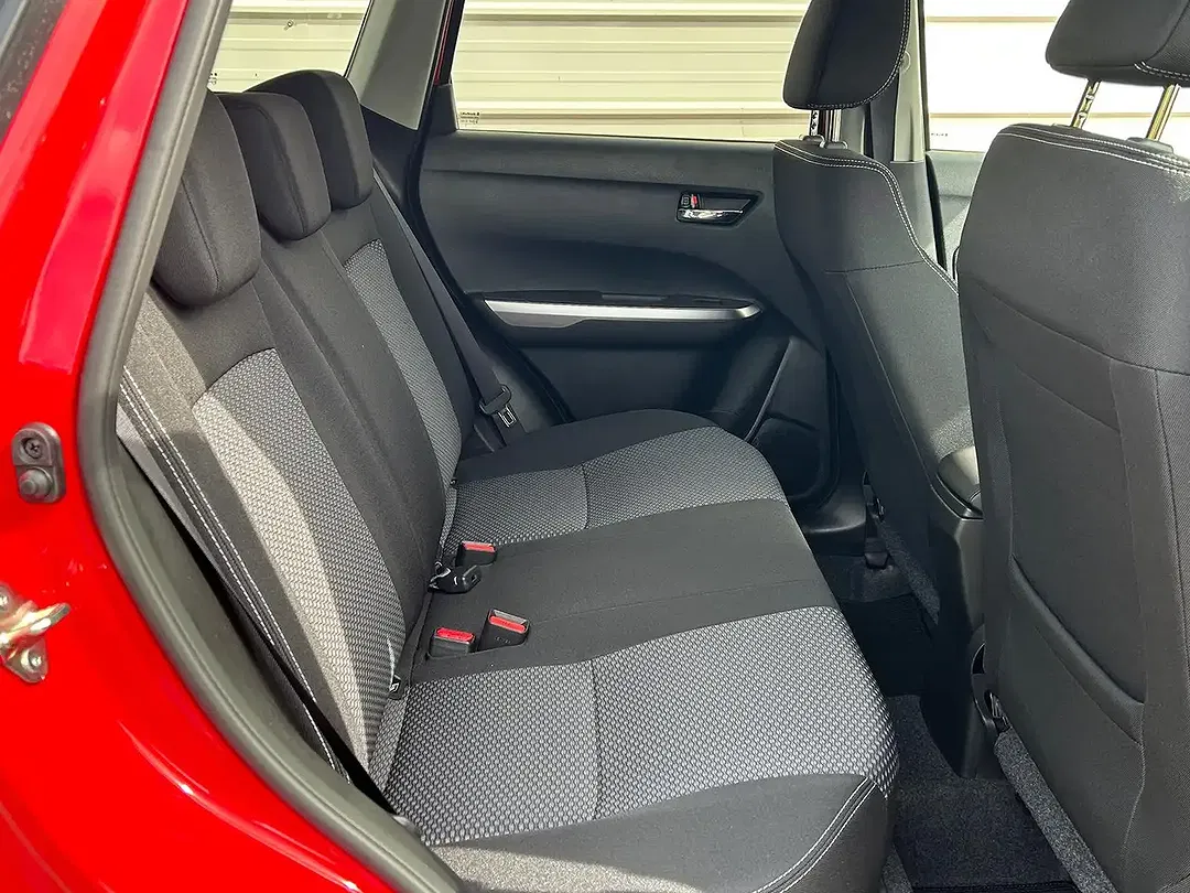 Suzuki Vitara MHEV 1.4 4x4 GL+ Comfort - Thumbnail 14