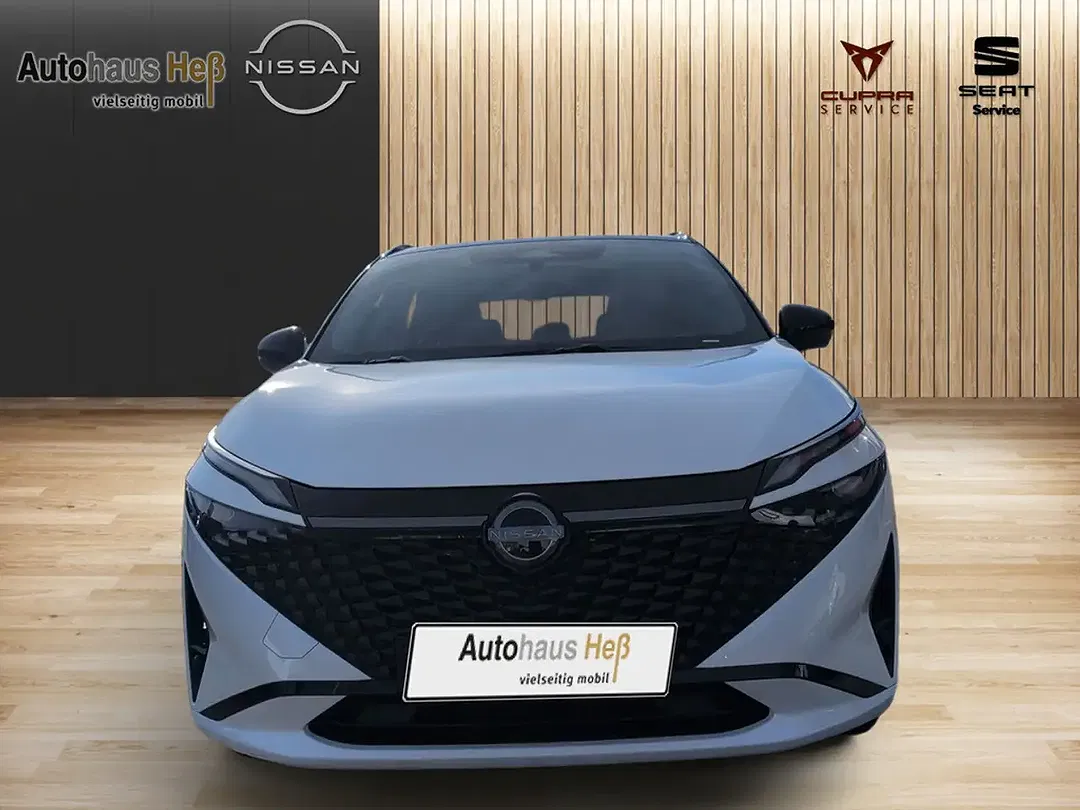 Nissan Qashqai 1.3 N-Design - Thumbnail 2