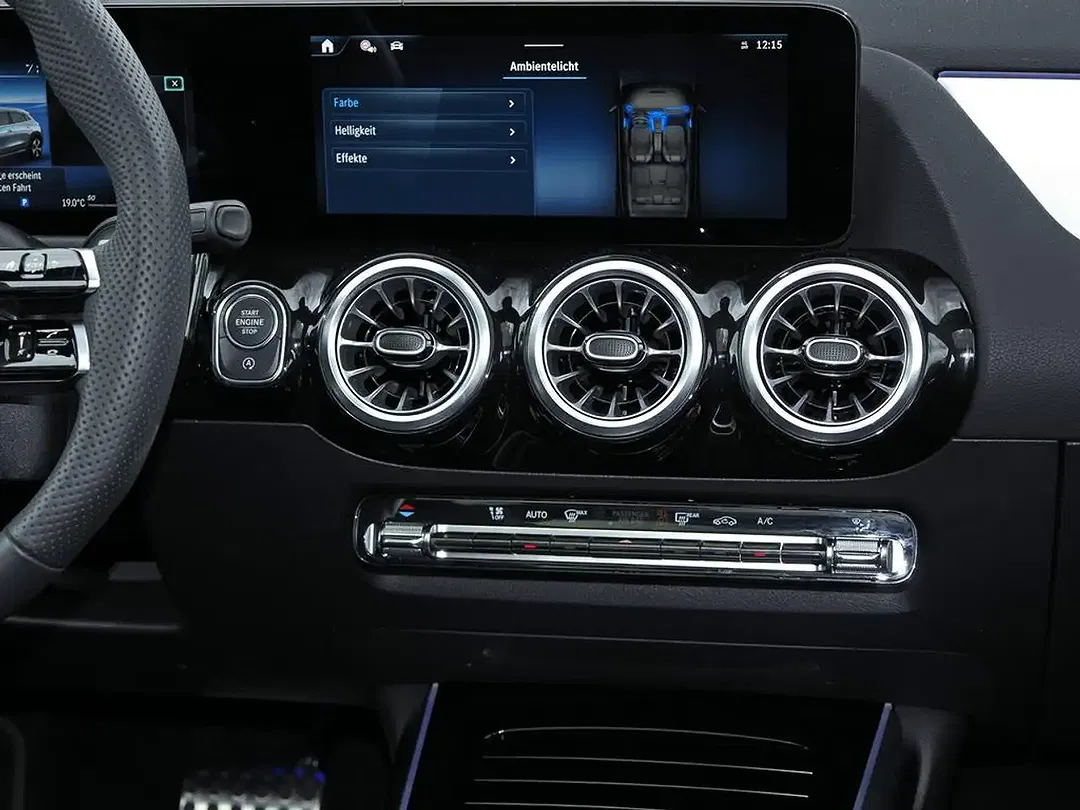 Mercedes-Benz GLA 200 AMG MBUX Night - Thumbnail 12