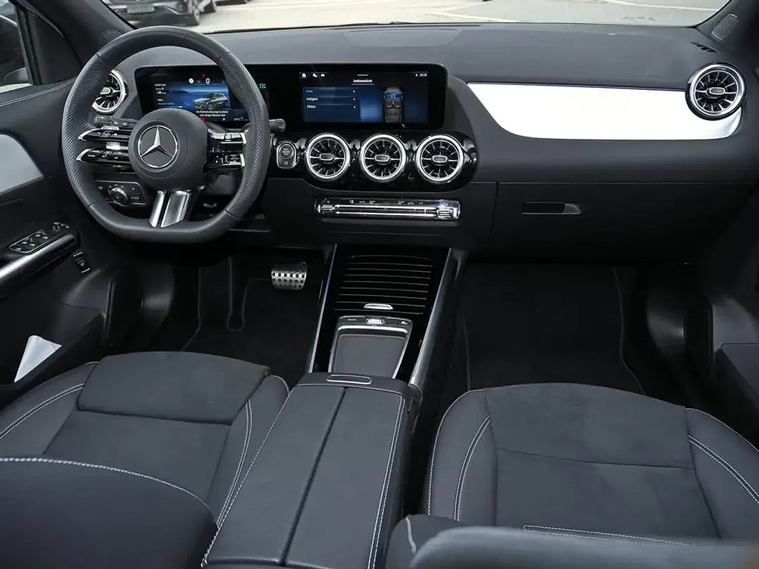 Mercedes-Benz GLA 200 AMG MBUX Night - Thumbnail 14