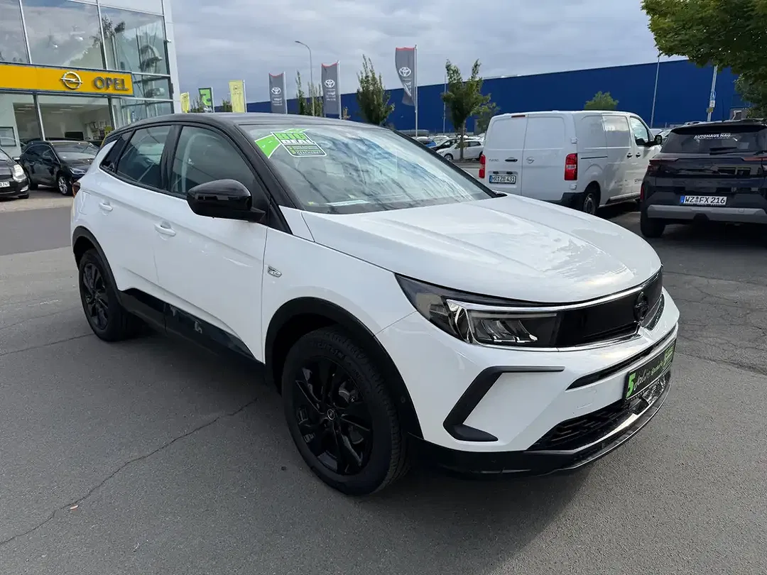 Opel Grandland 1.2 Turbo GS - Thumbnail 1