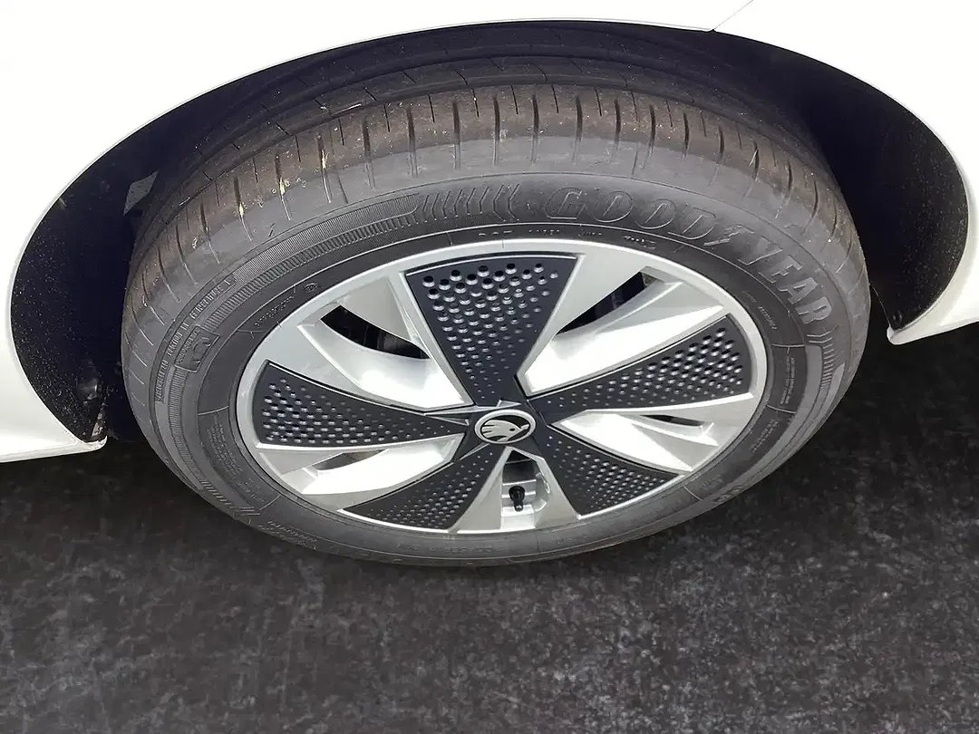 Skoda Kamiq 1.5 TSI ACT DSG Plus - Thumbnail 5