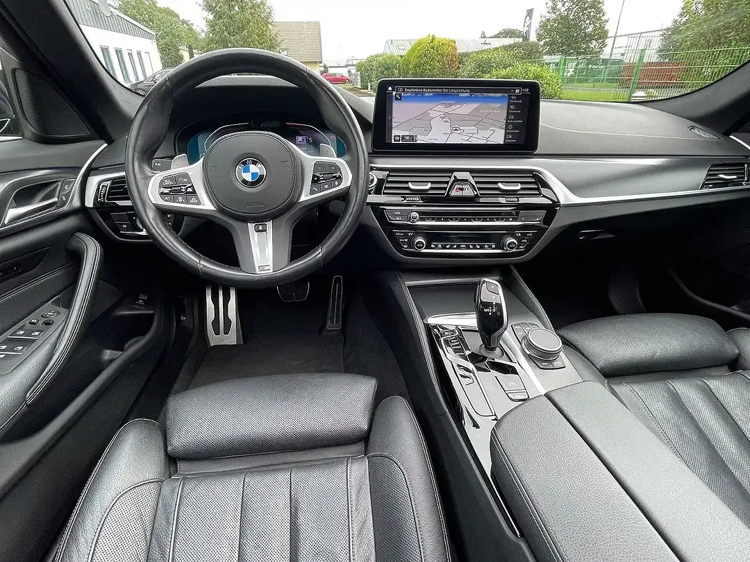 BMW 520 M Sport - Thumbnail 13