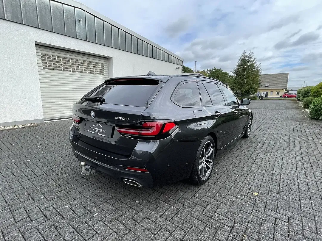 BMW 520 M Sport - Thumbnail 4
