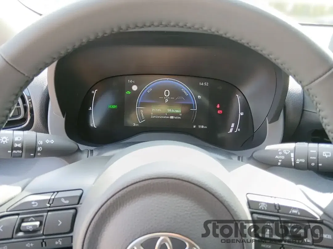 Toyota Yaris 1.5 Dual VVT-iE Hybrid Team Deutschland - Thumbnail 14