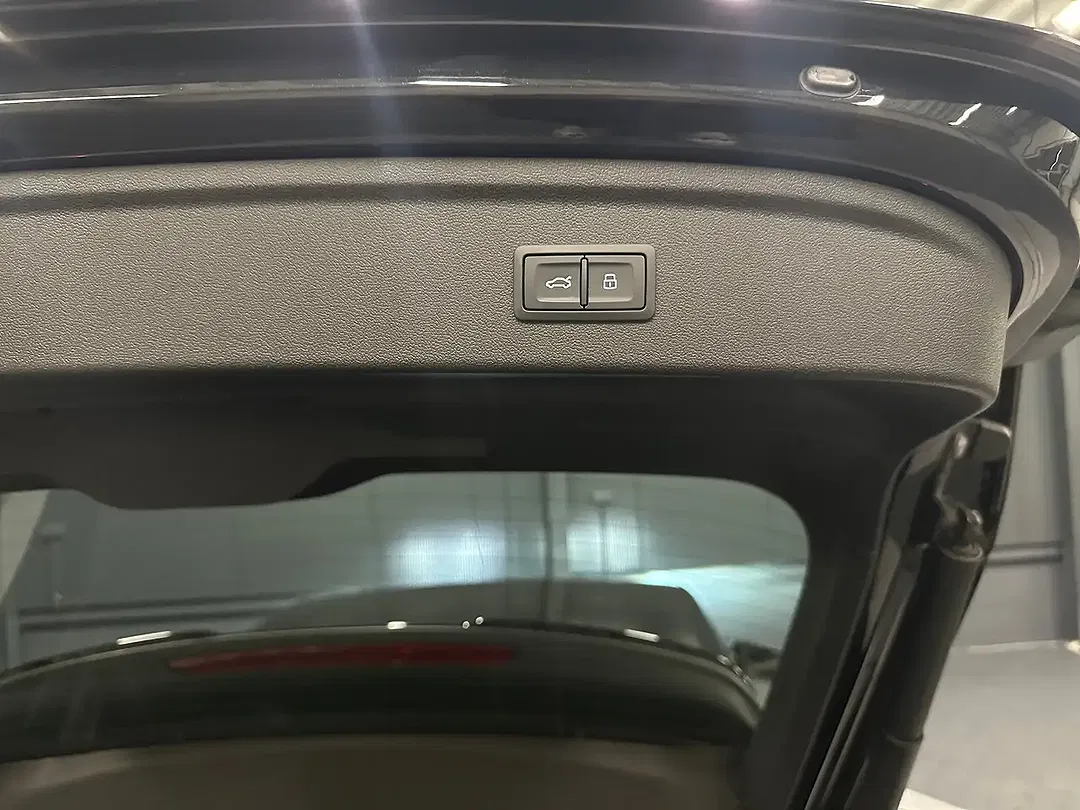 Audi A3 40 TDI quattro Matrix LED Sportback S line - Thumbnail 27