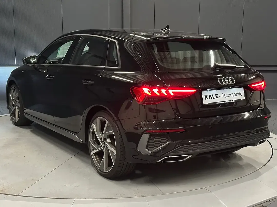 Audi A3 40 TDI quattro Matrix LED Sportback S line - Thumbnail 4