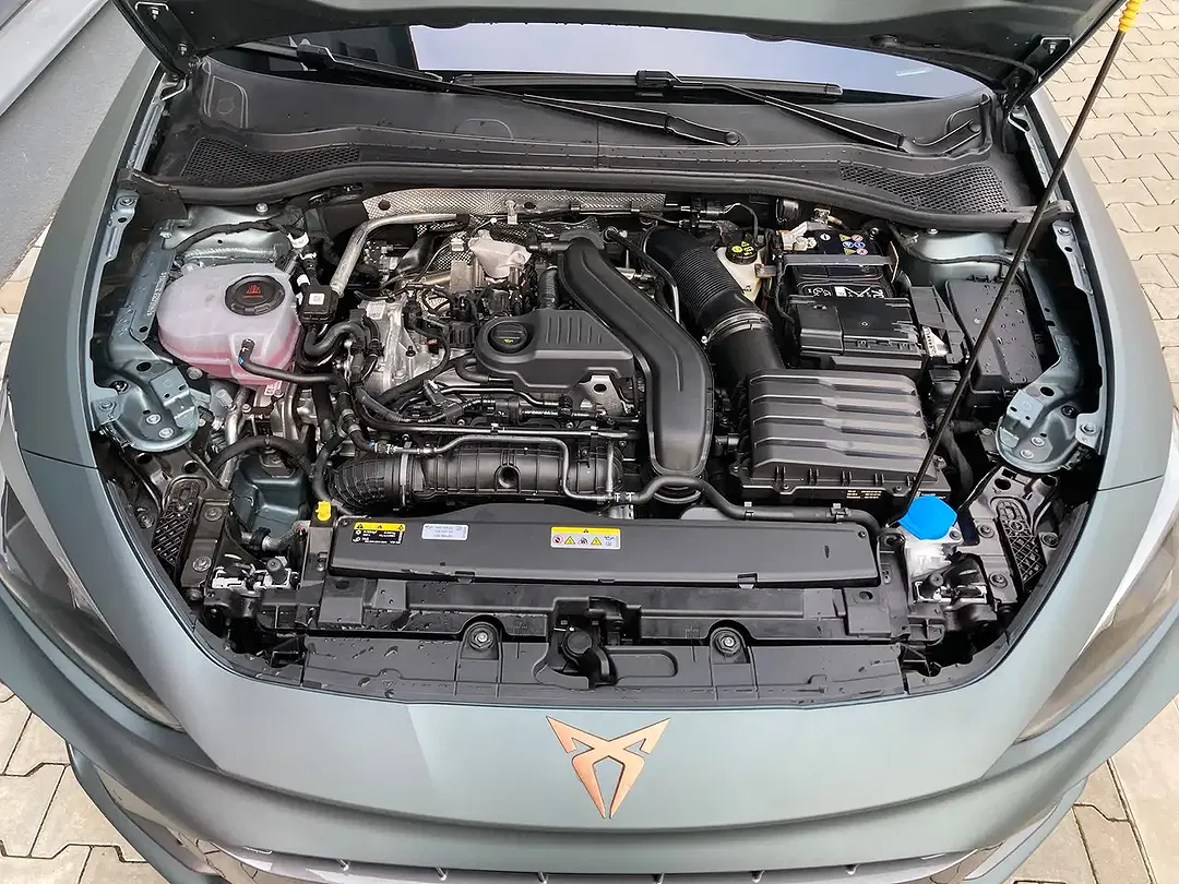CUPRA Leon 1.5 eTSI Matrix LED Sportstourer - Thumbnail 12