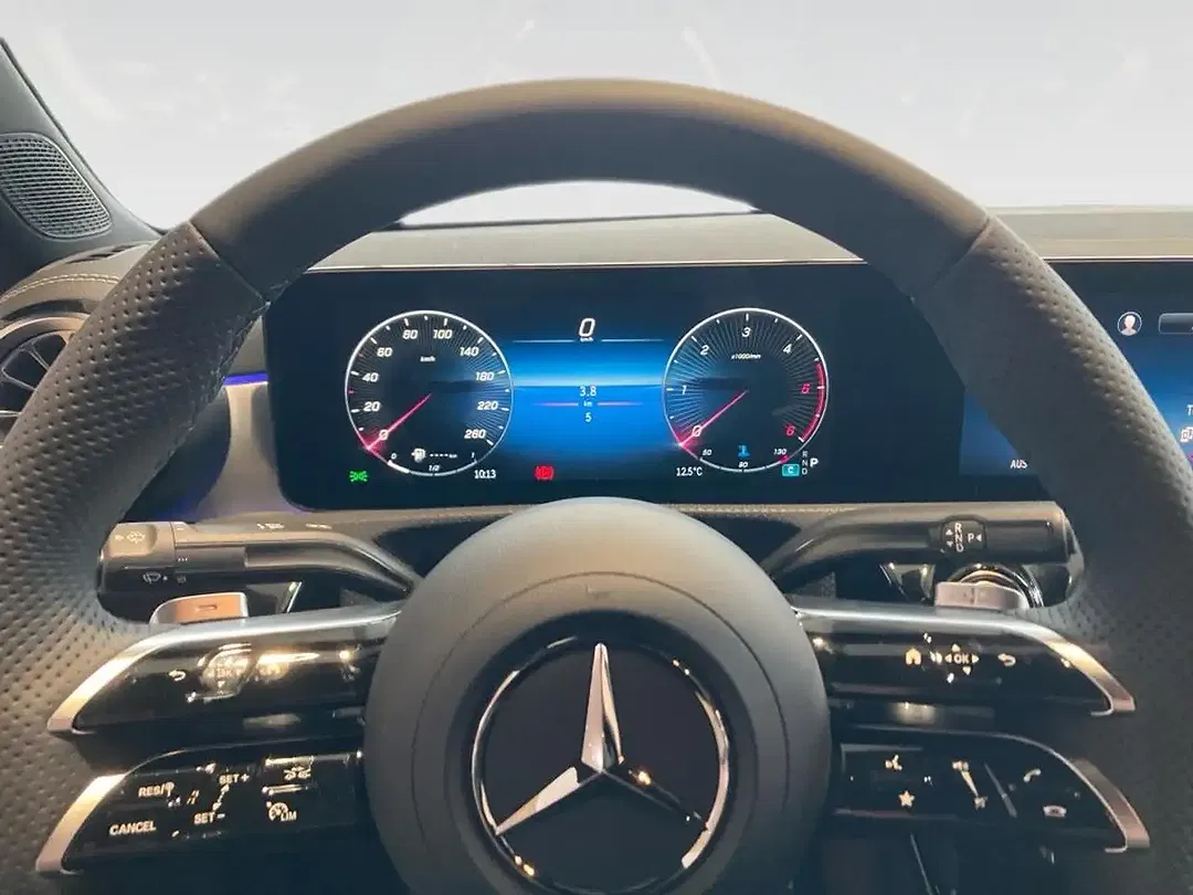 Mercedes-Benz CLA 200 AMG Line Night - Thumbnail 11