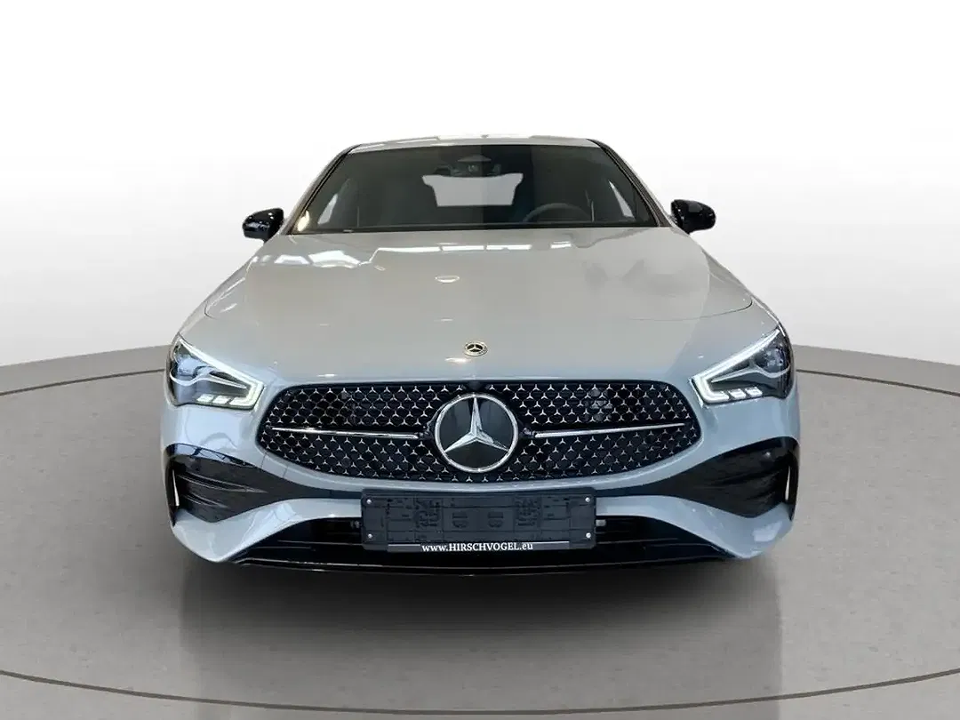 Mercedes-Benz CLA 200 AMG Line Night - foto 2