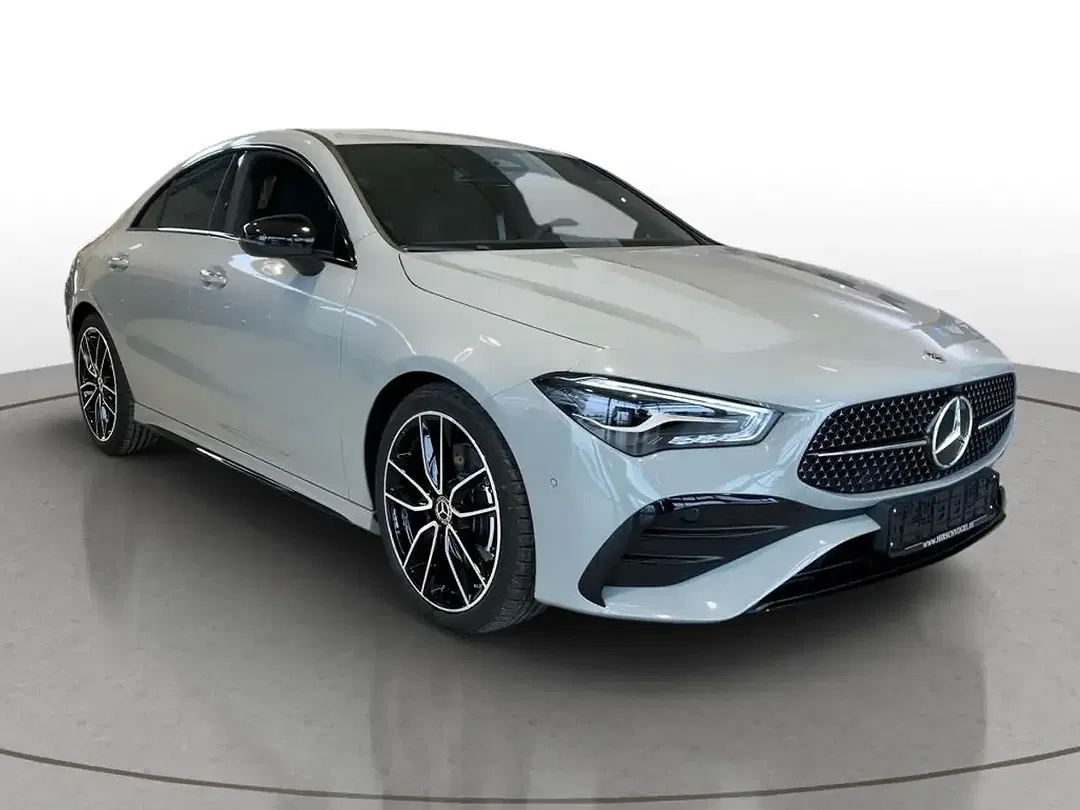 Mercedes-Benz CLA 200 AMG Line Night - Thumbnail 3