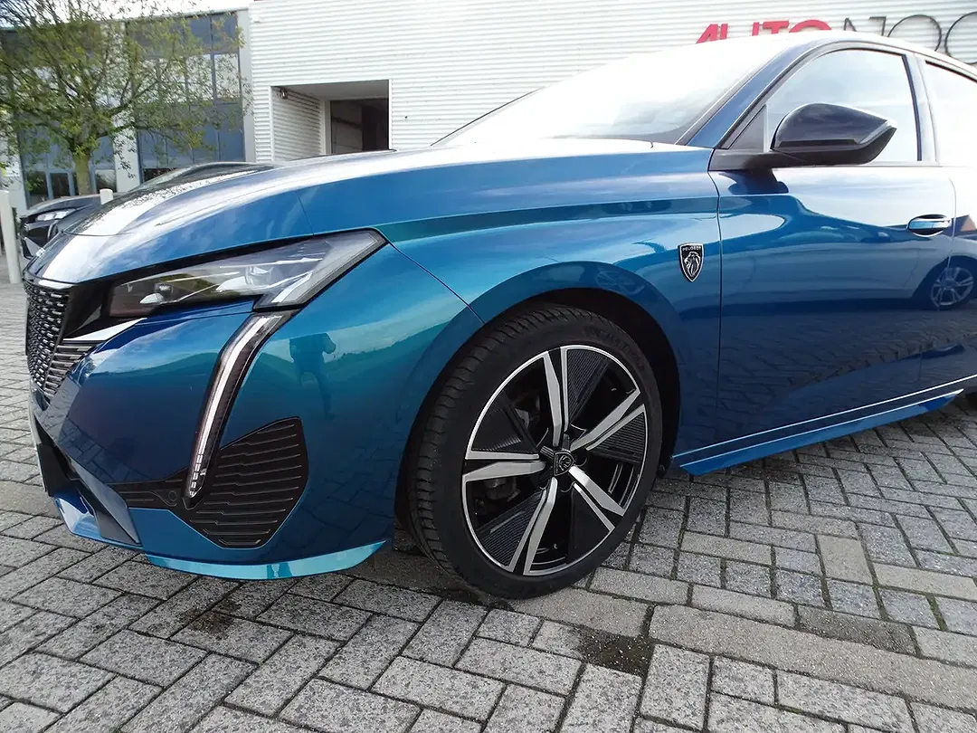 Peugeot 308 PureTech GT - Thumbnail 6