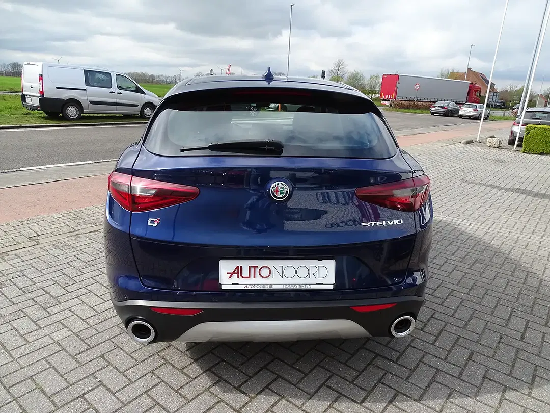 Alfa Romeo Stelvio 2.0 4x4 Super - Thumbnail 14