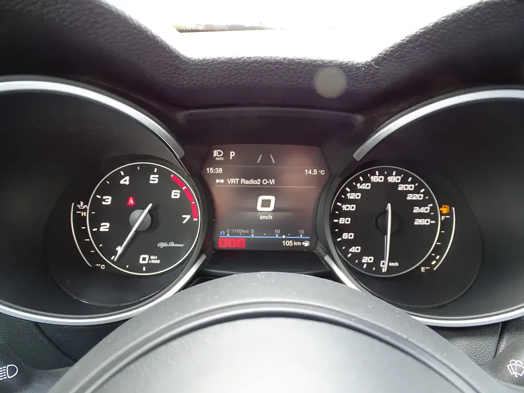 Alfa Romeo Stelvio 2.0 4x4 Super - Thumbnail 9