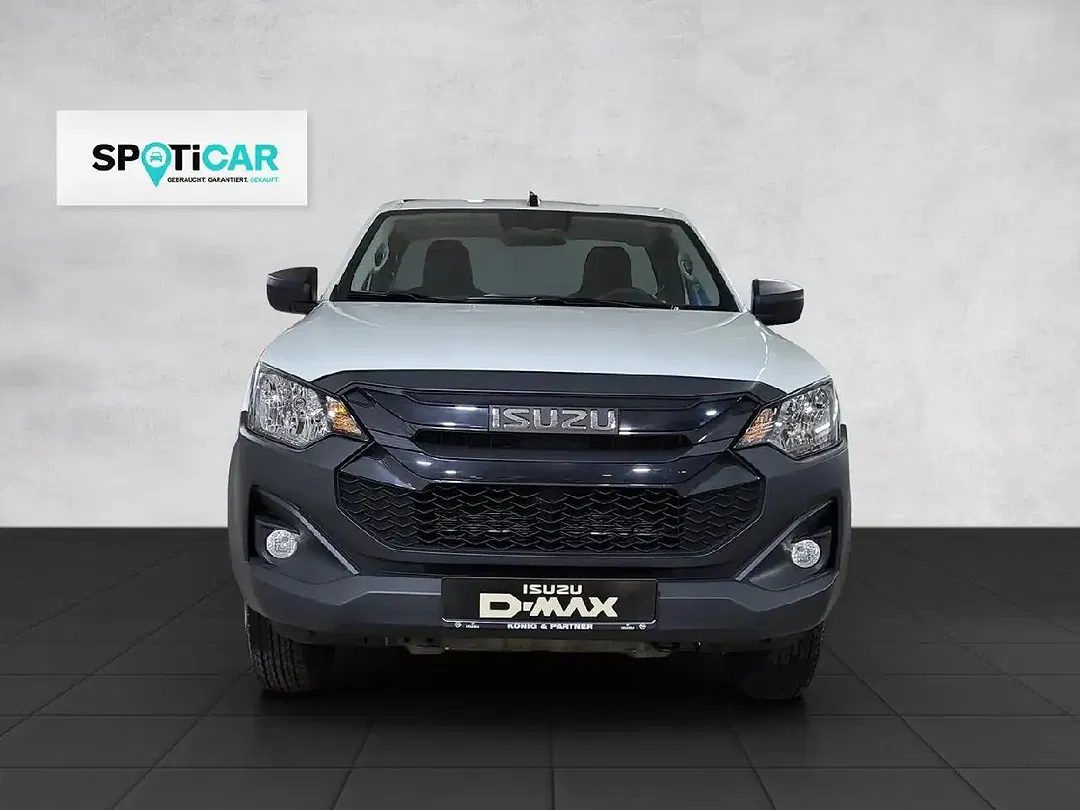 Isuzu D-Max - Thumbnail 2