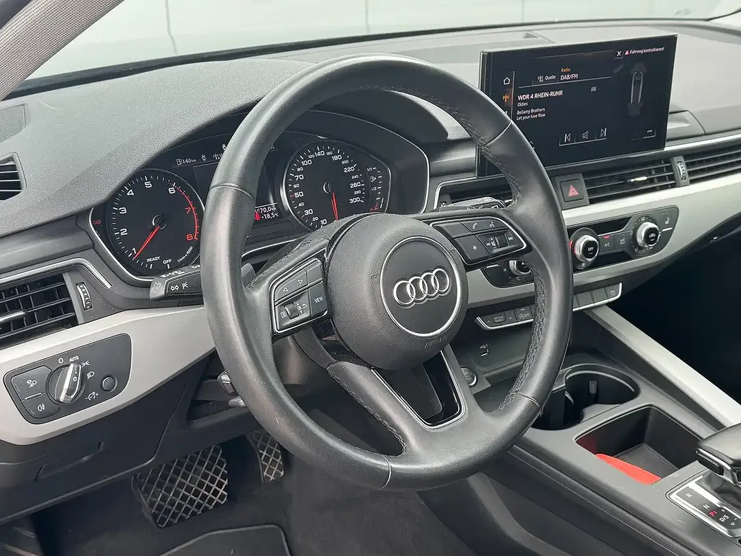 Audi A4 40 TFSI Avant - foto 2