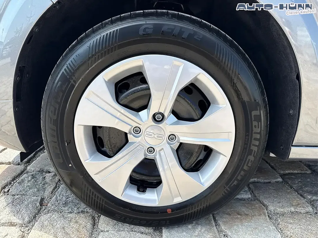 Dacia Sandero TCe Essential - Thumbnail 11