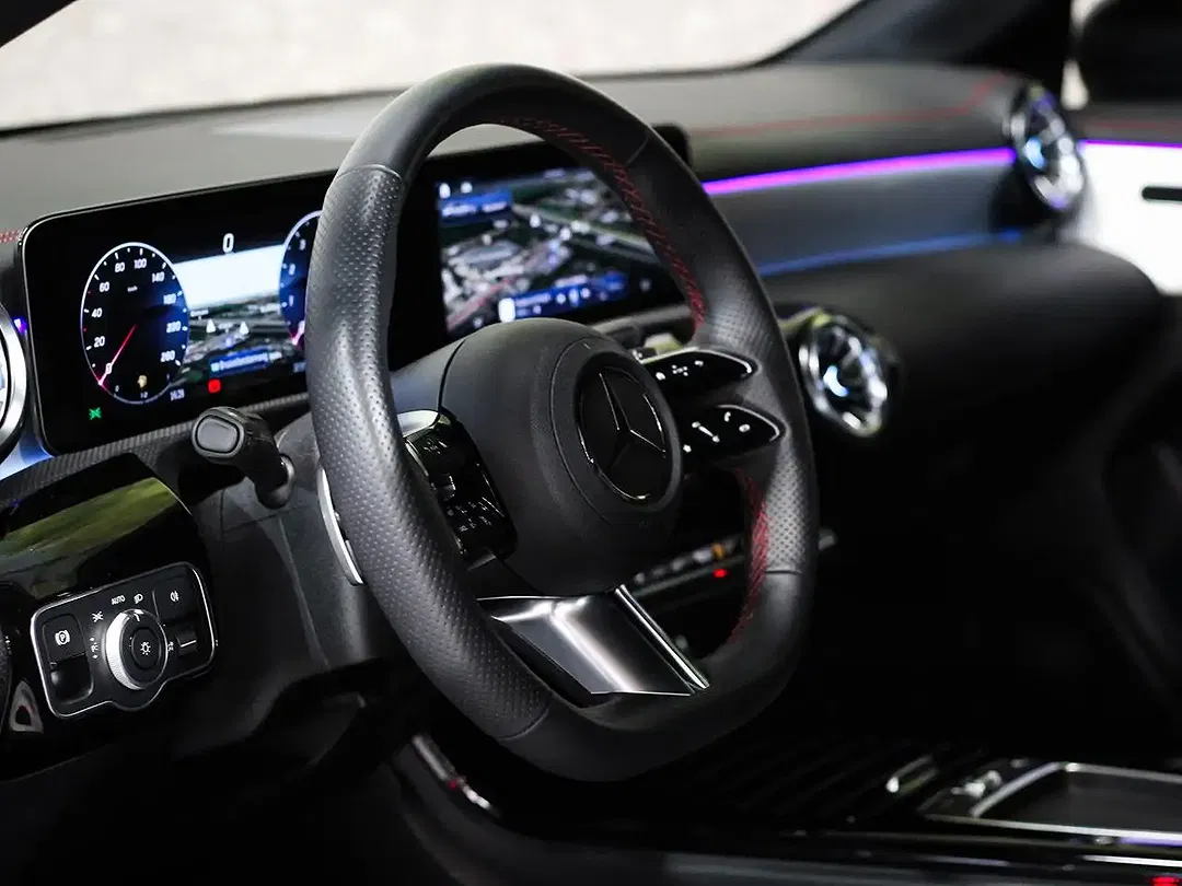 Mercedes-Benz CLA 200 AMG Line Night - foto 15