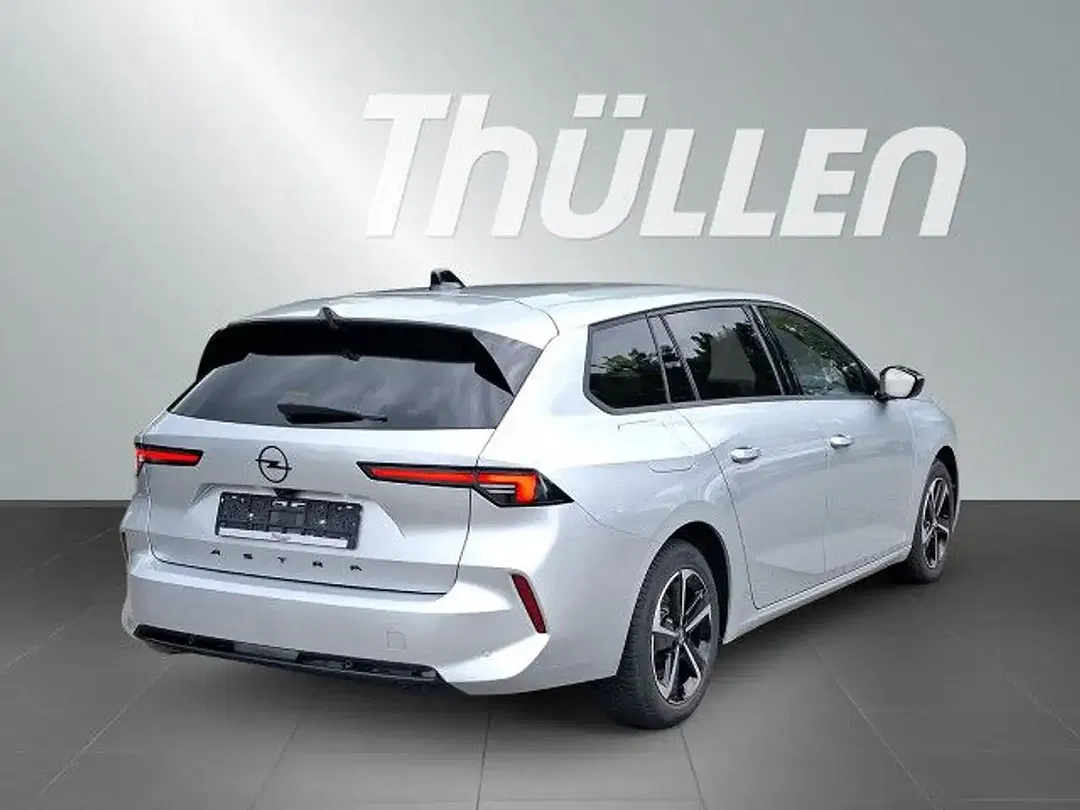 Opel Astra GS - Thumbnail 2