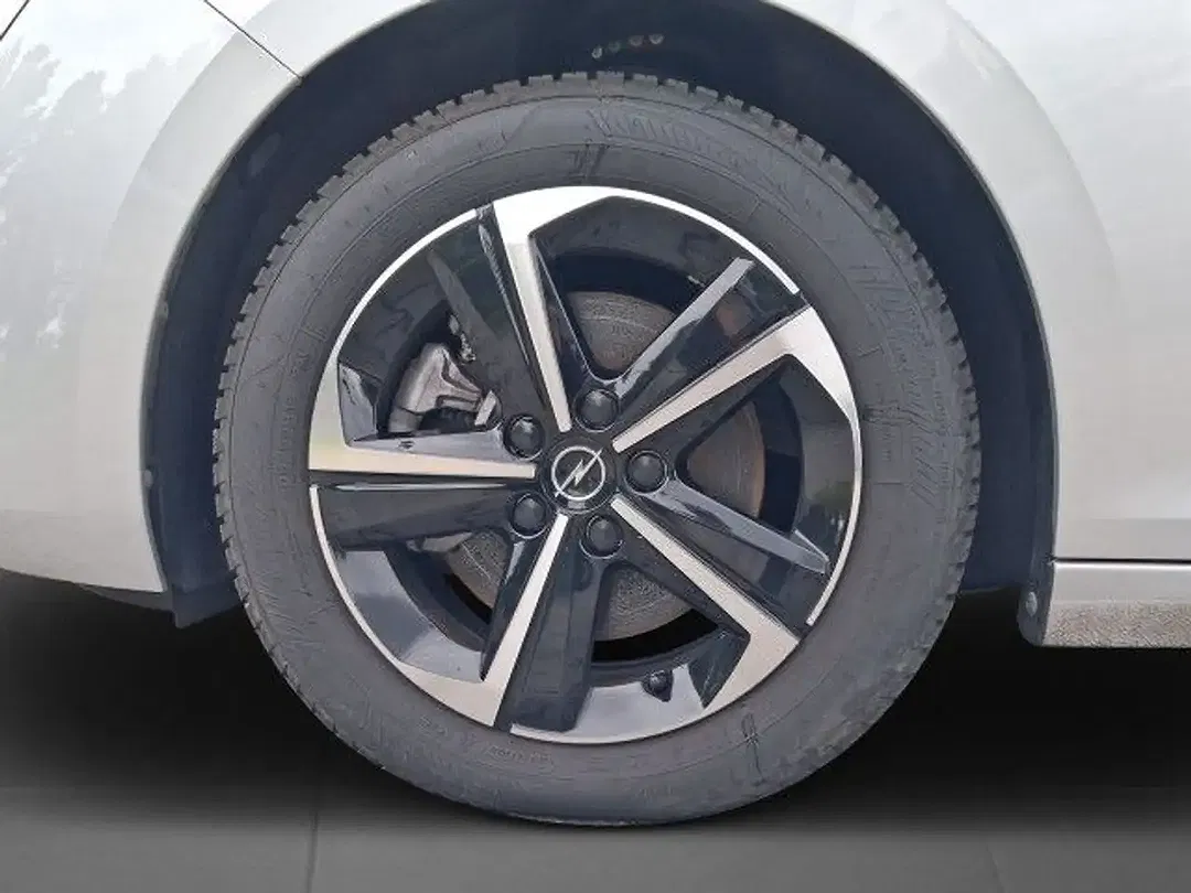 Opel Astra GS - Thumbnail 9