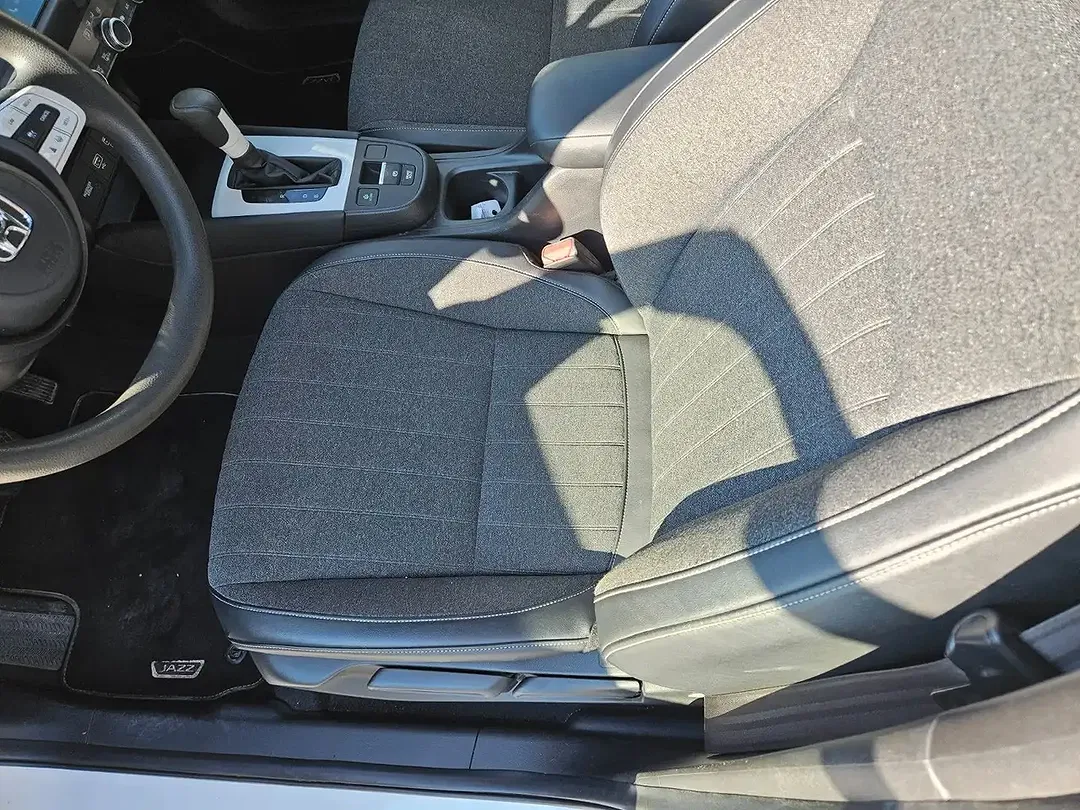 Honda Jazz 1.5 i-MMD Hybrid Elegance - Thumbnail 11