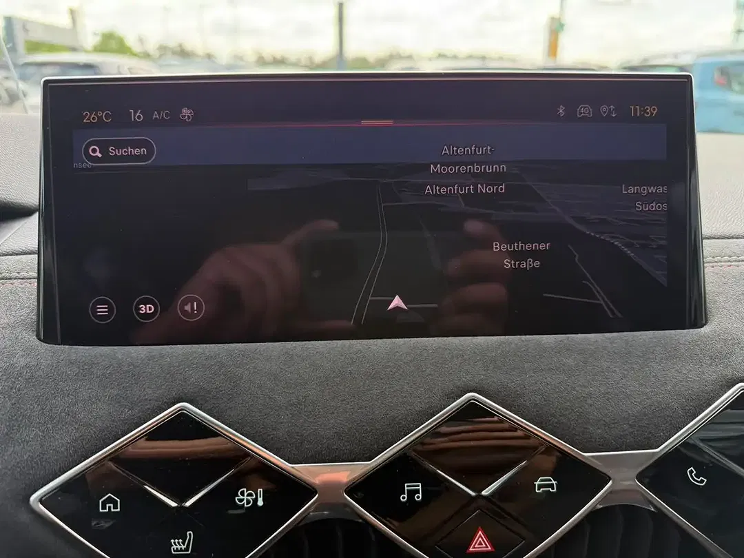 DS Automobiles DS 3 - Thumbnail 12