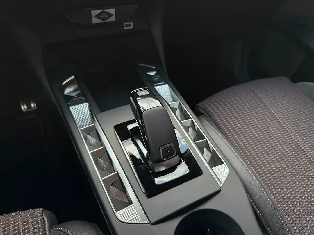 DS Automobiles DS 3 - Thumbnail 13
