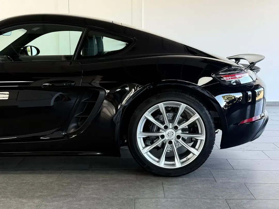 Porsche Cayman R - Thumbnail 12