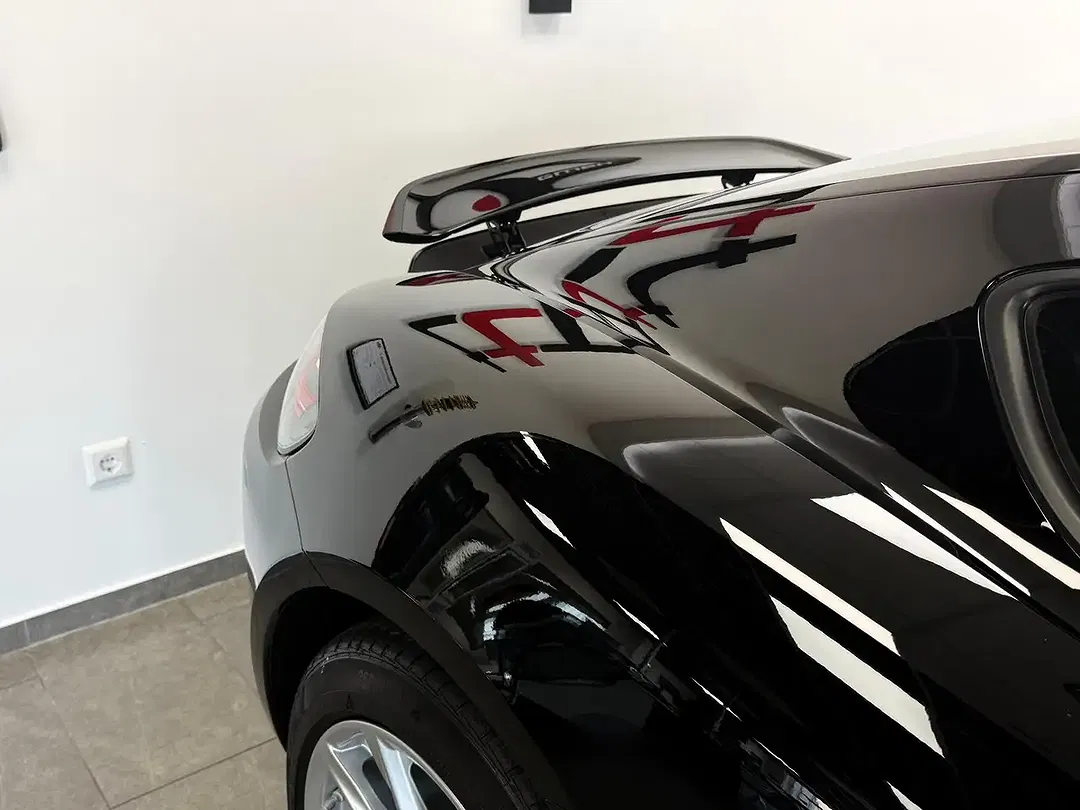 Porsche Cayman R - Thumbnail 6