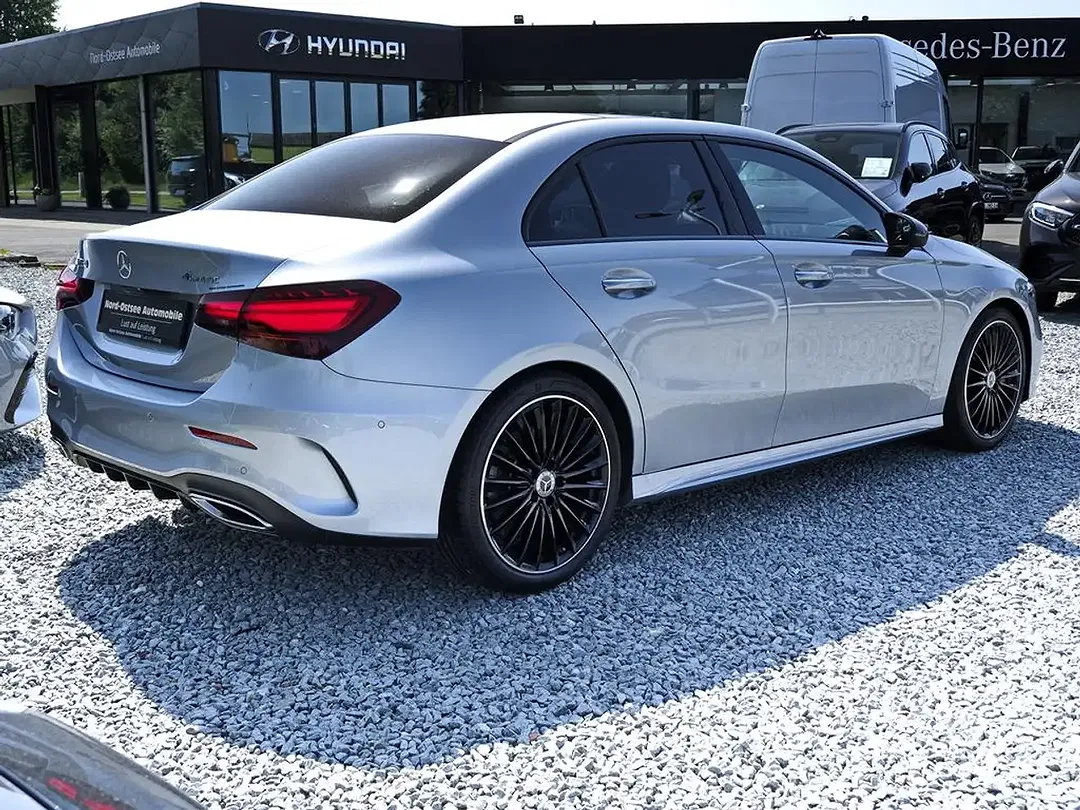 Mercedes-Benz A 250 4MATIC AMG Night - Thumbnail 6