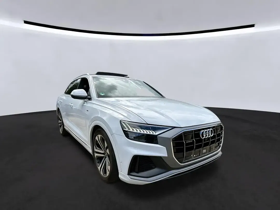 Audi Q8 S line - Thumbnail 4