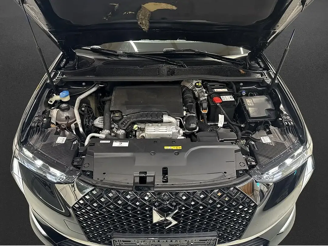 DS Automobiles DS 4 - Thumbnail 5