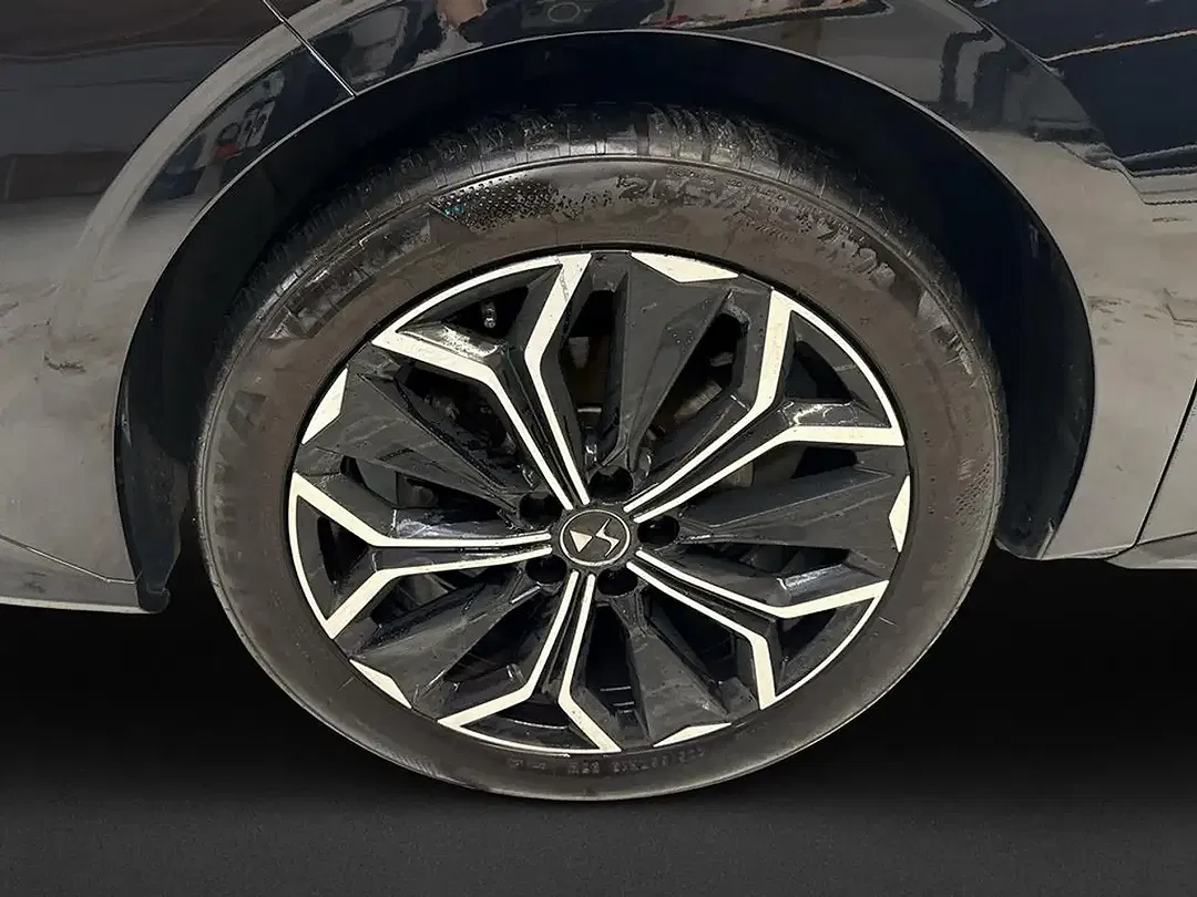 DS Automobiles DS 4 - Thumbnail 7