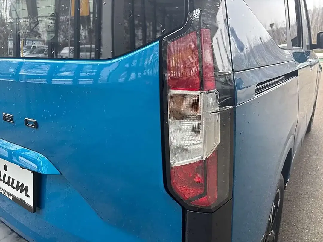 Ford Tourneo Courier Titanium - Thumbnail 10