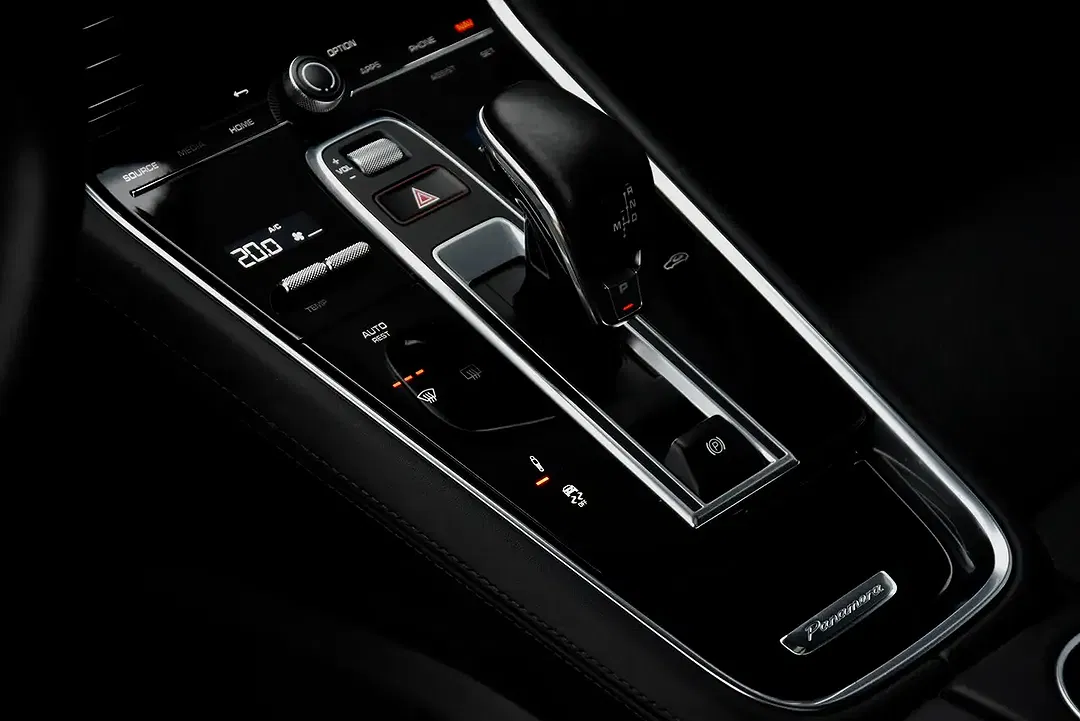 Porsche Panamera 2.9 V6 E-Hybrid Bi-Turbo PDK 4 - Thumbnail 18