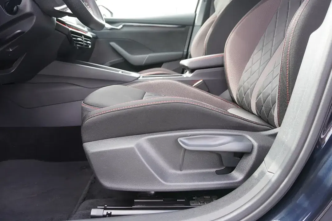Skoda Octavia 2.0 vRS Combi - Thumbnail 9