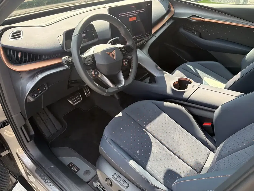 CUPRA Tavascan - Thumbnail 6