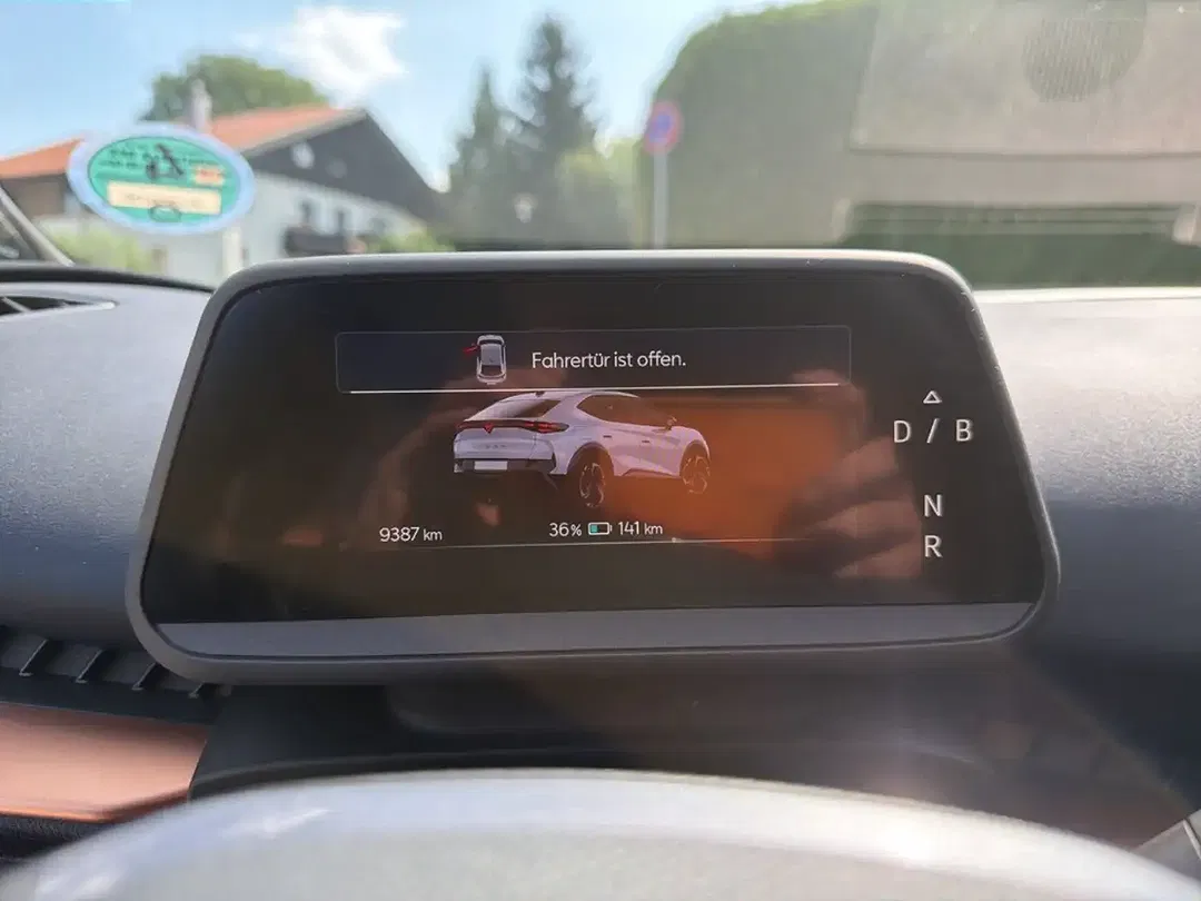 CUPRA Tavascan - Thumbnail 9