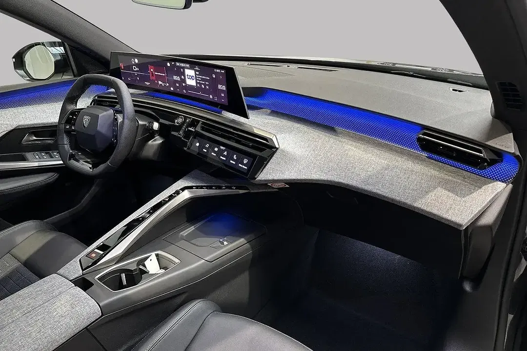 Peugeot 5008 145 Hybrid GT - foto 2