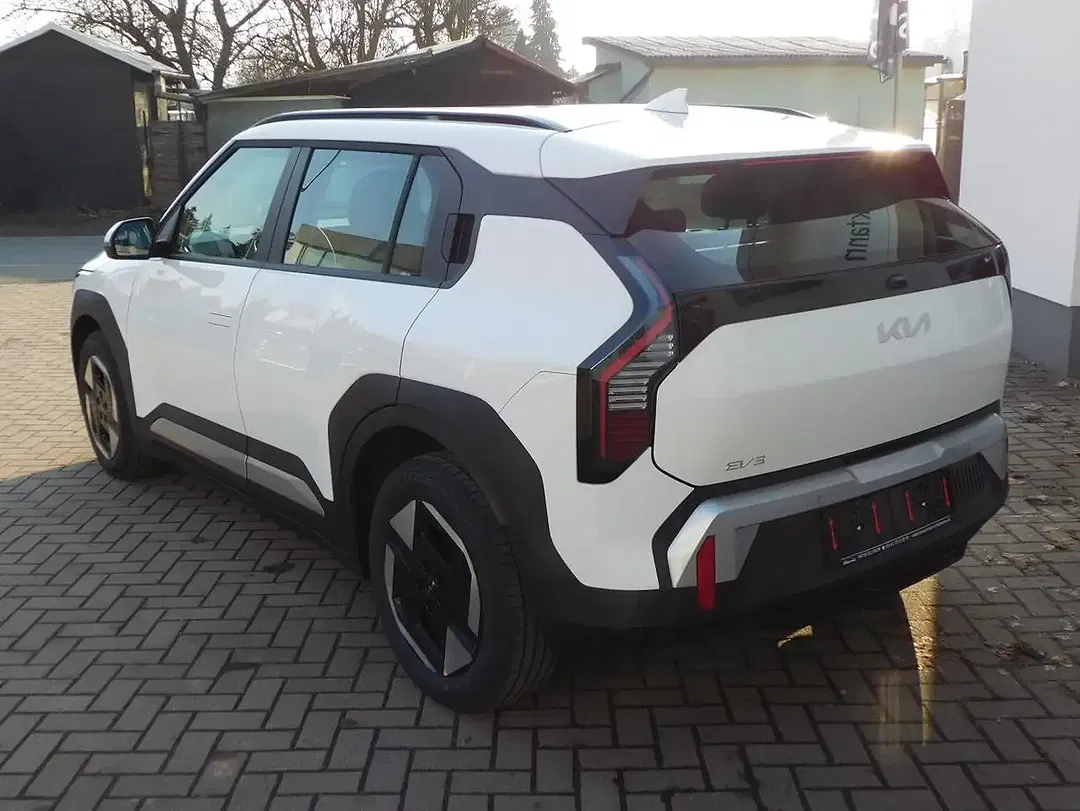 Kia EV3 Air - Thumbnail 8