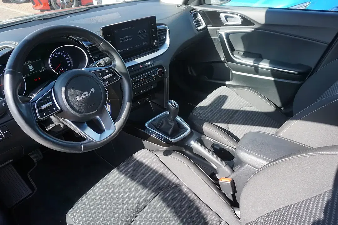 Kia XCeed 1.5 T-GDI Vision - Thumbnail 7