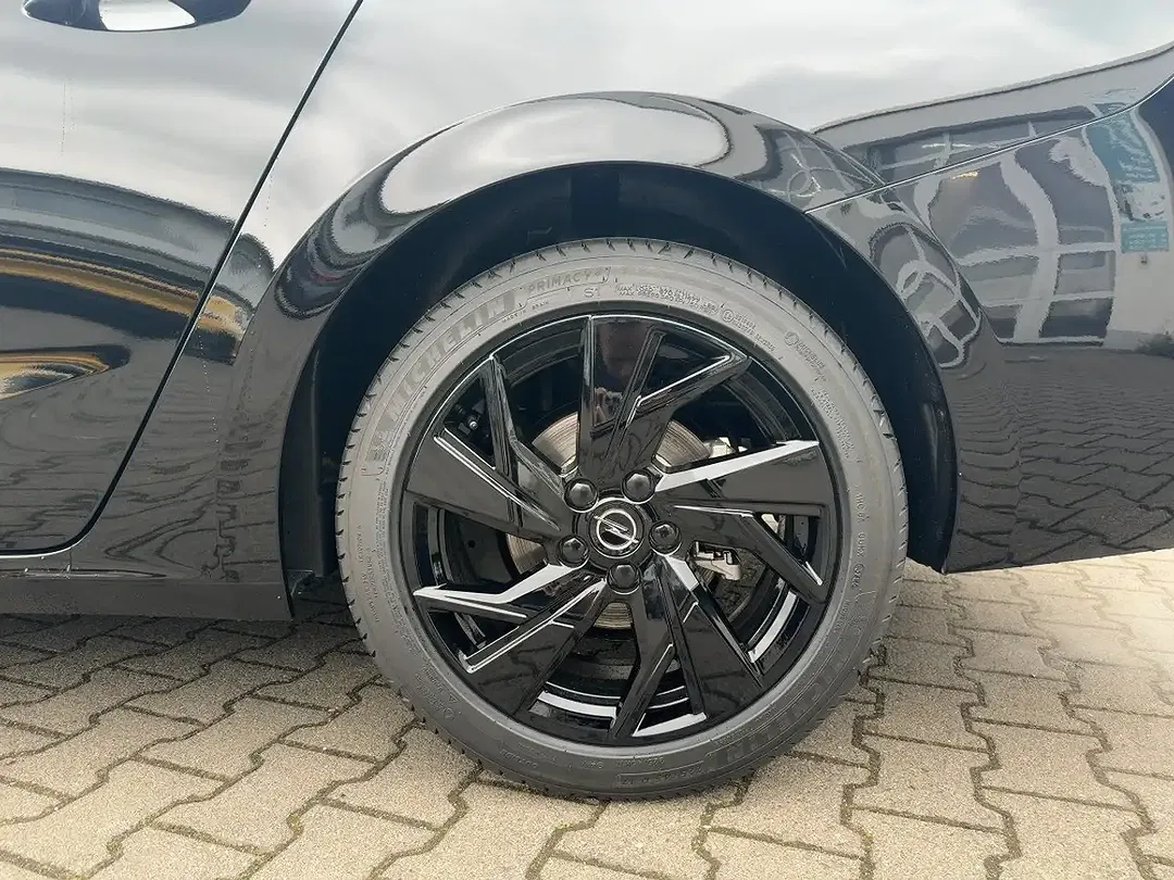 Opel Astra 1.2 Turbo GS - Thumbnail 12