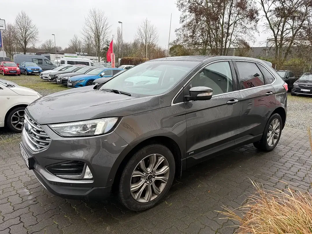 Ford Edge Titanium - Thumbnail 3