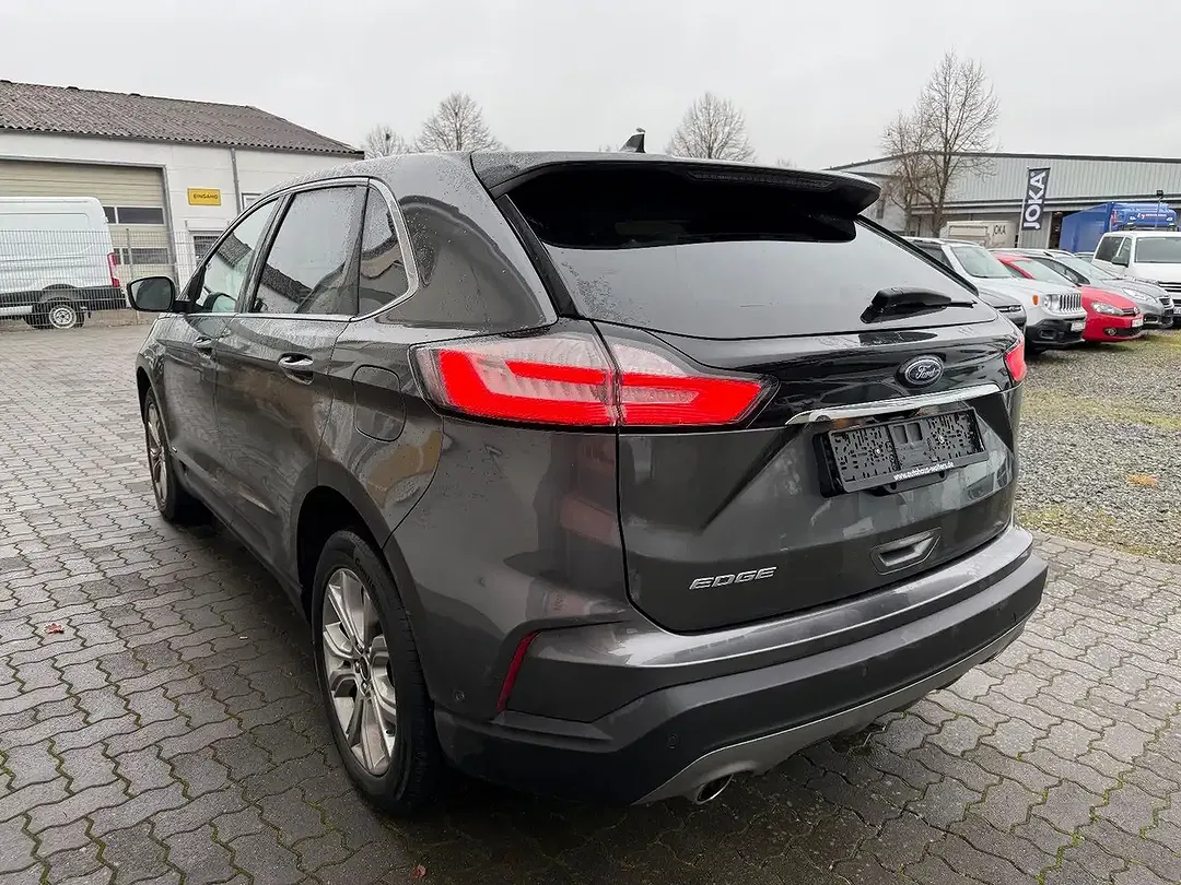 Ford Edge Titanium - Thumbnail 4