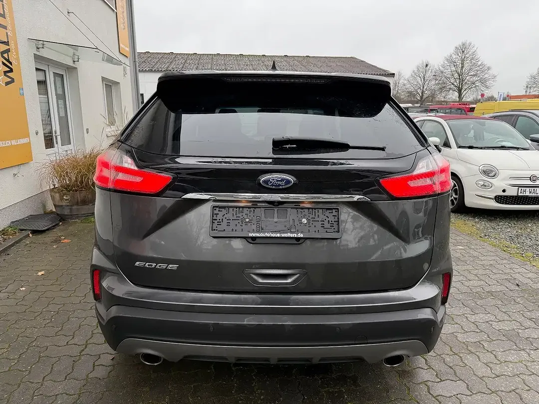 Ford Edge Titanium - Thumbnail 5