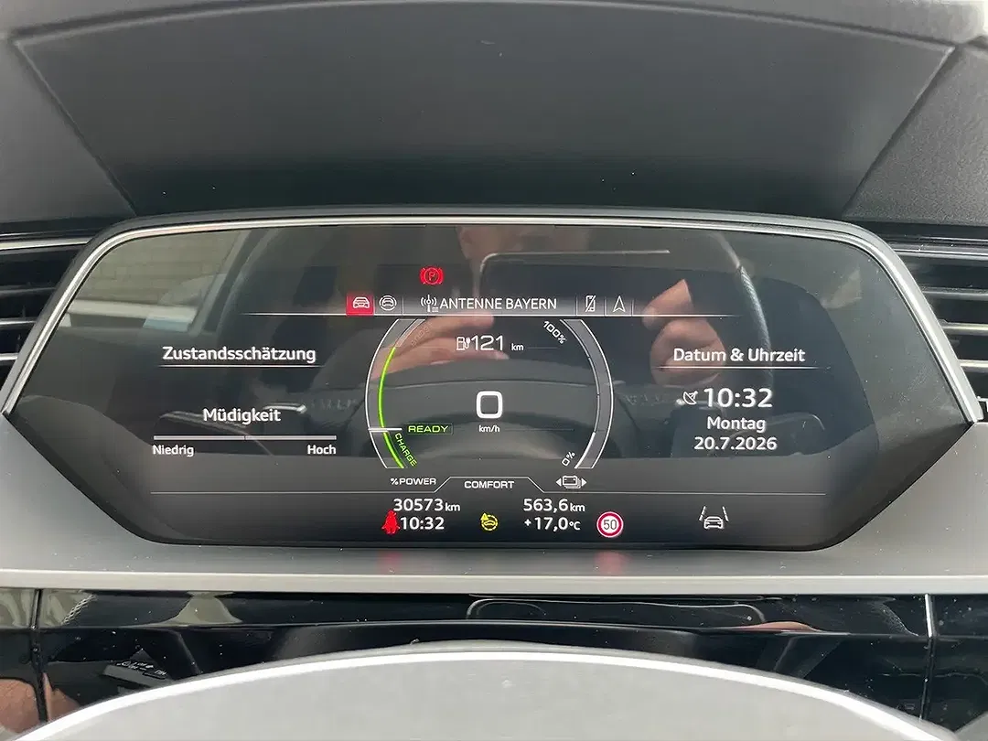 Audi Q8 e-tron 55 quattro Matrix LED Sportback S line - Thumbnail 9